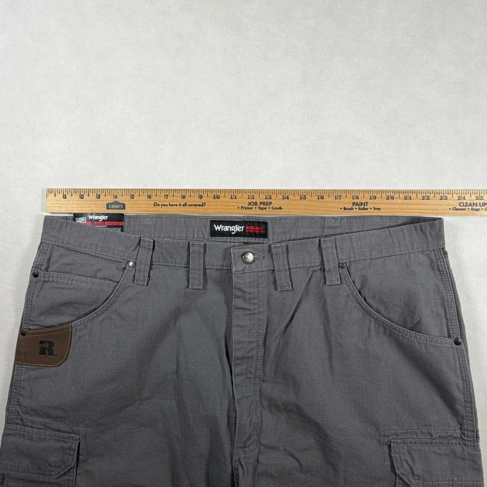 Wrangler Riggs Workwear Mens Gray Ripstop Cargo Shorts 44 New